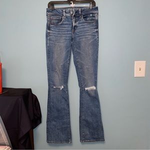 American Eagle Outfitters Kick Boot Distressed Knee Jeans Size 6 X-Long